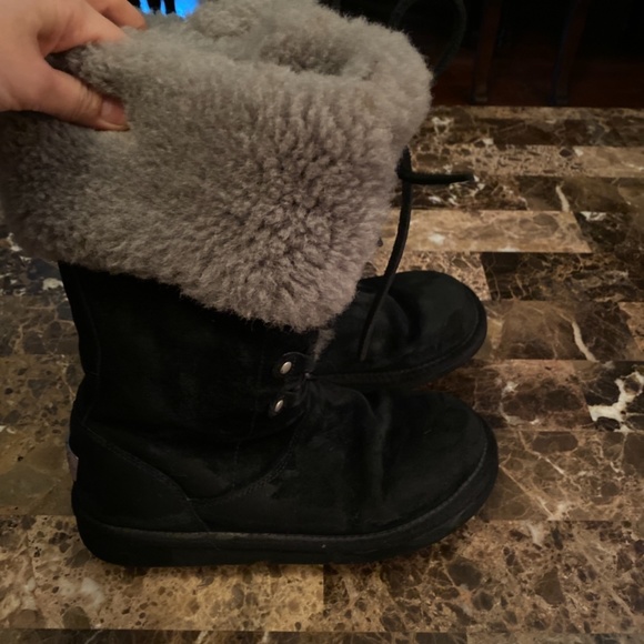 UGGS S/N 1892 Ugg’s Australia Montclair - Picture 3 of 7